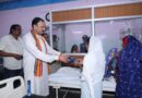 स्वास्थ्य मंत्री ने मरीजों और अस्पताल स्टाफ के साथ मनाई दिवाली