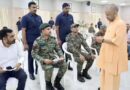 ‘निश्चिंत होकर देश सेवा कीजिए, आपके परिवार की जिम्‍मेदारी हमारी’, जनता दर्शन में फौजियों से बोले सीएम योगी