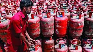 एलपीजी से शिफ्ट हों पीएनजी पर, आखिर सरकार ऐसा क्यों चाहती है छह बातों से समझिए