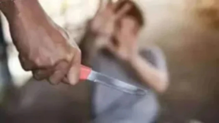 जेल से जमानत पर छूटे बदमाशों ने चाकू गोदकर की युवक की हत्या, इलाके से लेकर अस्पताल तक हंगामा, 3 आरोपी गिरफ्तार