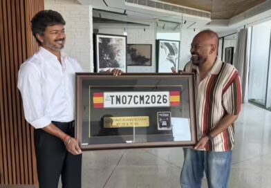 थलपति विजय को मुख्यमंत्री बनते ही मिला खास तोहफा, गाड़ी की नंबर प्लेट और CM की फोटो, मिलने आए वेंकट