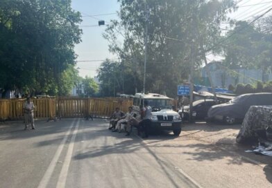 भोपाल के मानस भवन के पास चल रहा प्रशासन का बुलडोजर, 70 साल पुरानी बस्ती हटाने की कार्रवाई शुरू, छावनी में बदला इलाका